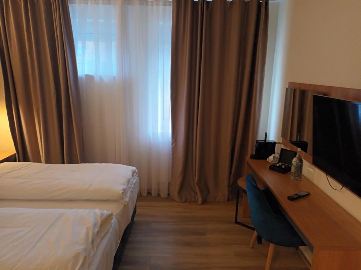 O&O Hotel Oberursel Zentrum Екстериор снимка